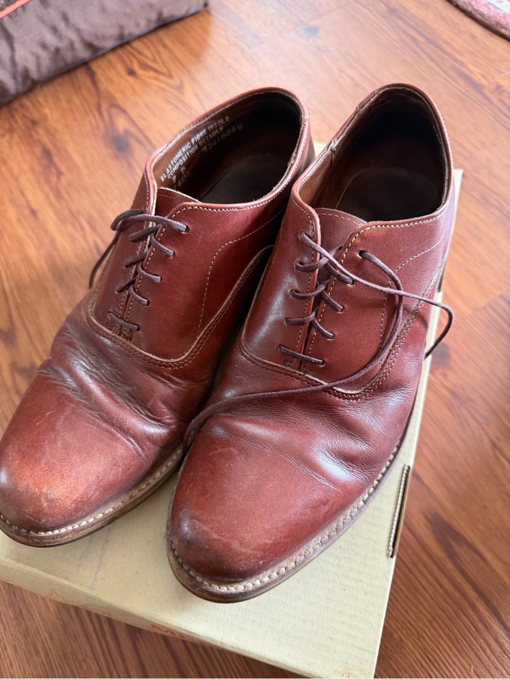 Men's Brown Leather Derby Shoes - Classic Lace-Up made is USA SZ 7